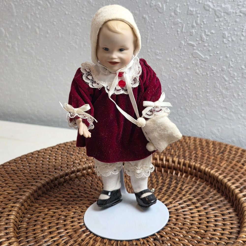 1990s Ashton-Drake Galleries Picture Perfect Baby 'Jennifer' Red Velvet Bonnet